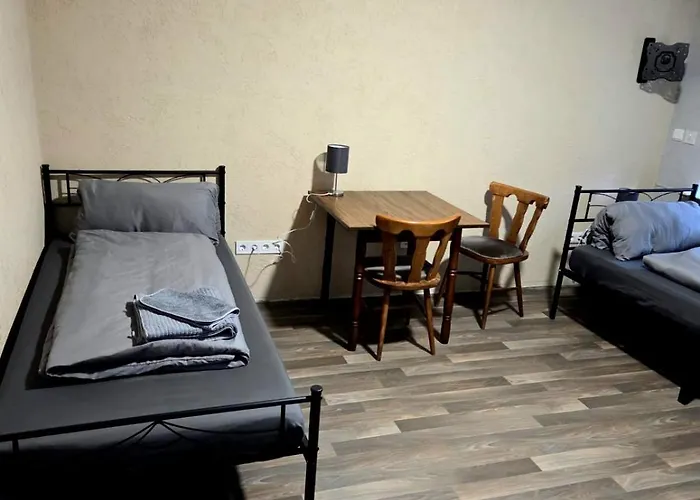 Monteur-haus Luebeck Berlin Pankow, Reinickendorf, Glienicke-nordbahn *